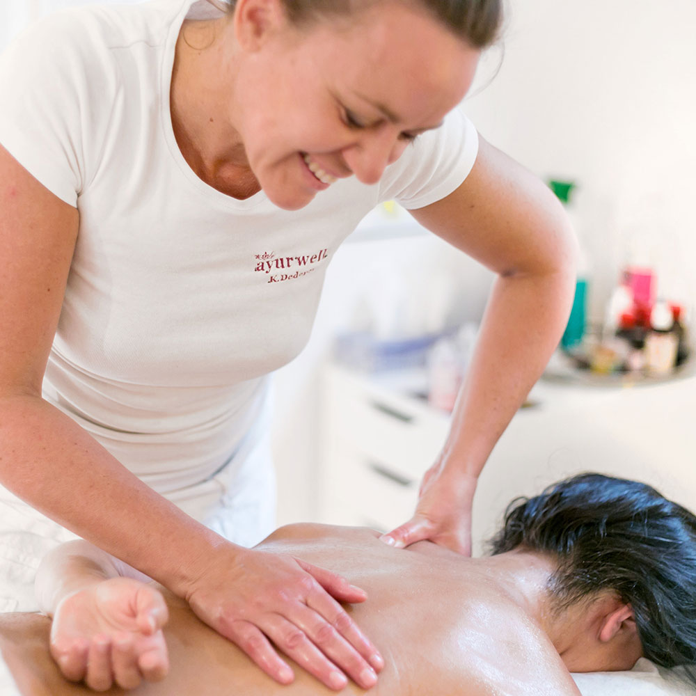 rueckenmassage Stuttgart Rückenmassage